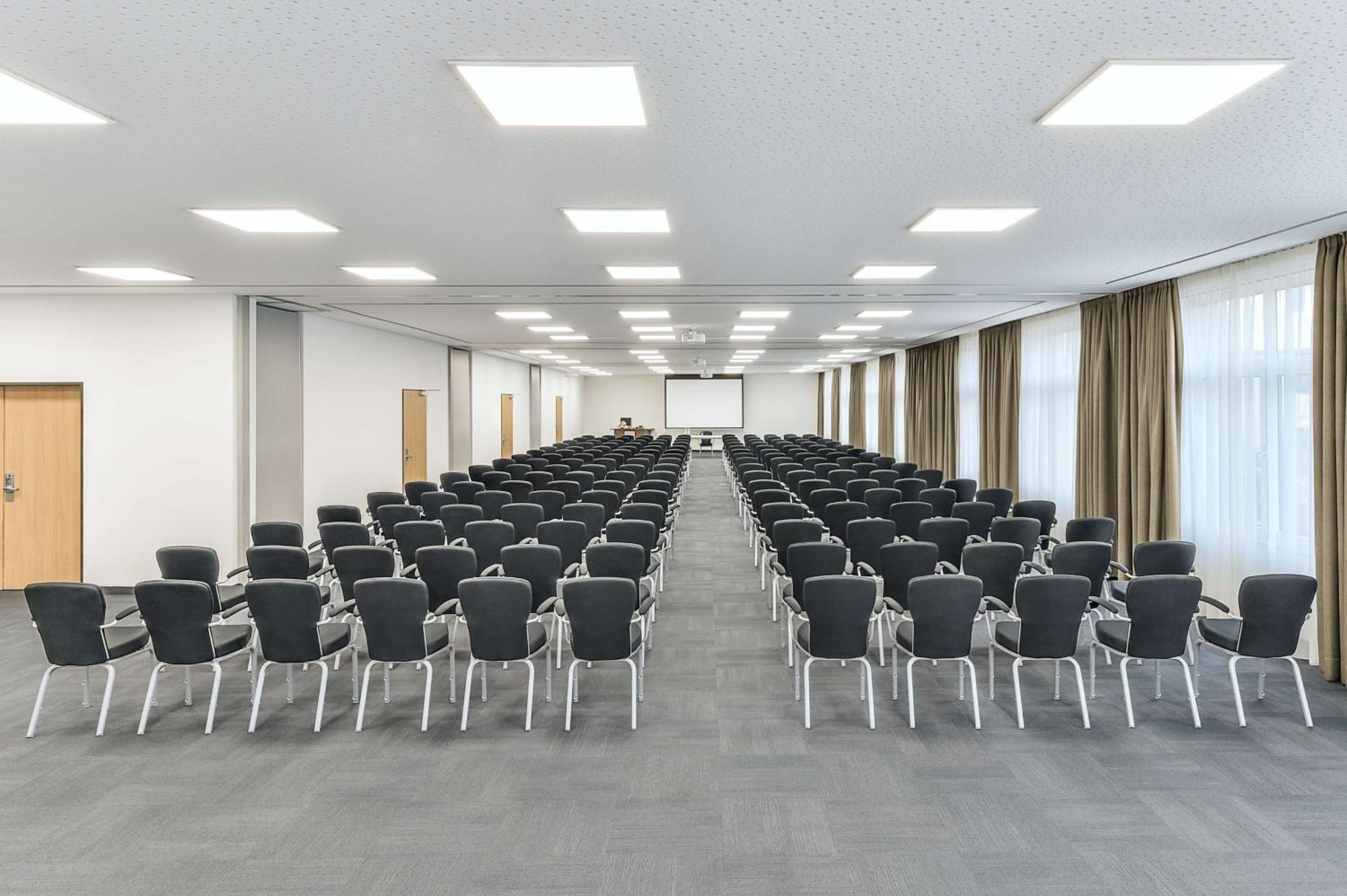 Nh Muenchen Airport Hotel Schwaig bei Nürnberg Exterior foto